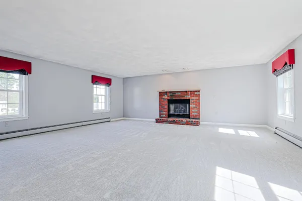 $729,000 | 14 Whitewood Lane, Merrimack, NH 03054