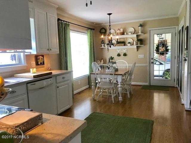 3000 Rouse Road Kinston, NC 28504 - Photo 4 of 19 3000 Rouse kitchen 2