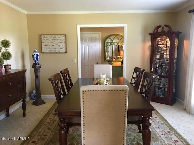 3000 Rouse Road Kinston, NC 28504 - Photo 7 of 19 3000 Rouse dining