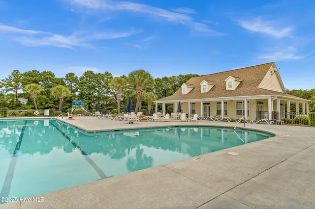 $399,000 | 29 West Scarborough Court, Hampstead, NC 28443