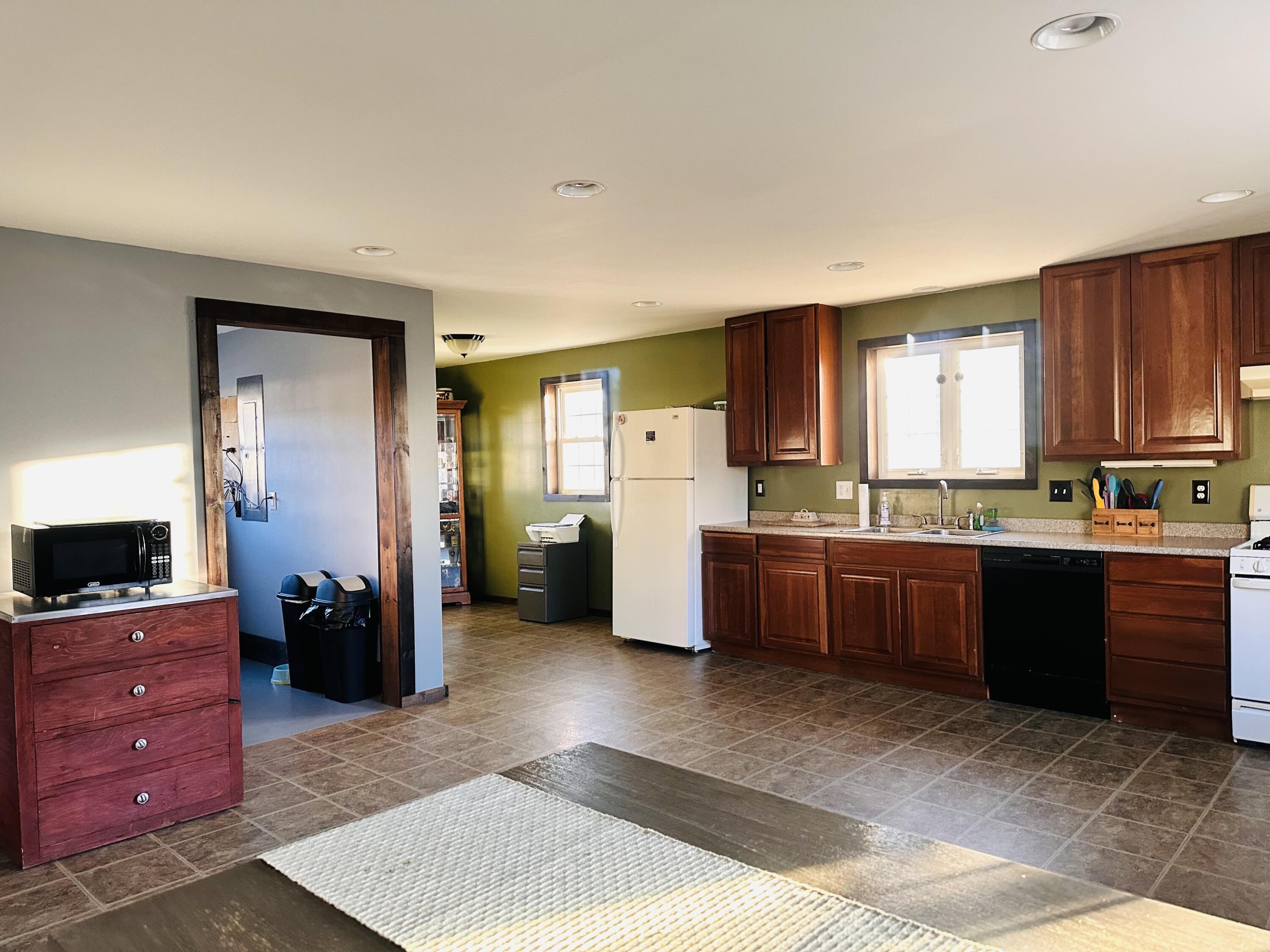 123 Annabessacook Road Winthrop, ME 04364 - Photo 9 of 46 123 Kitchen