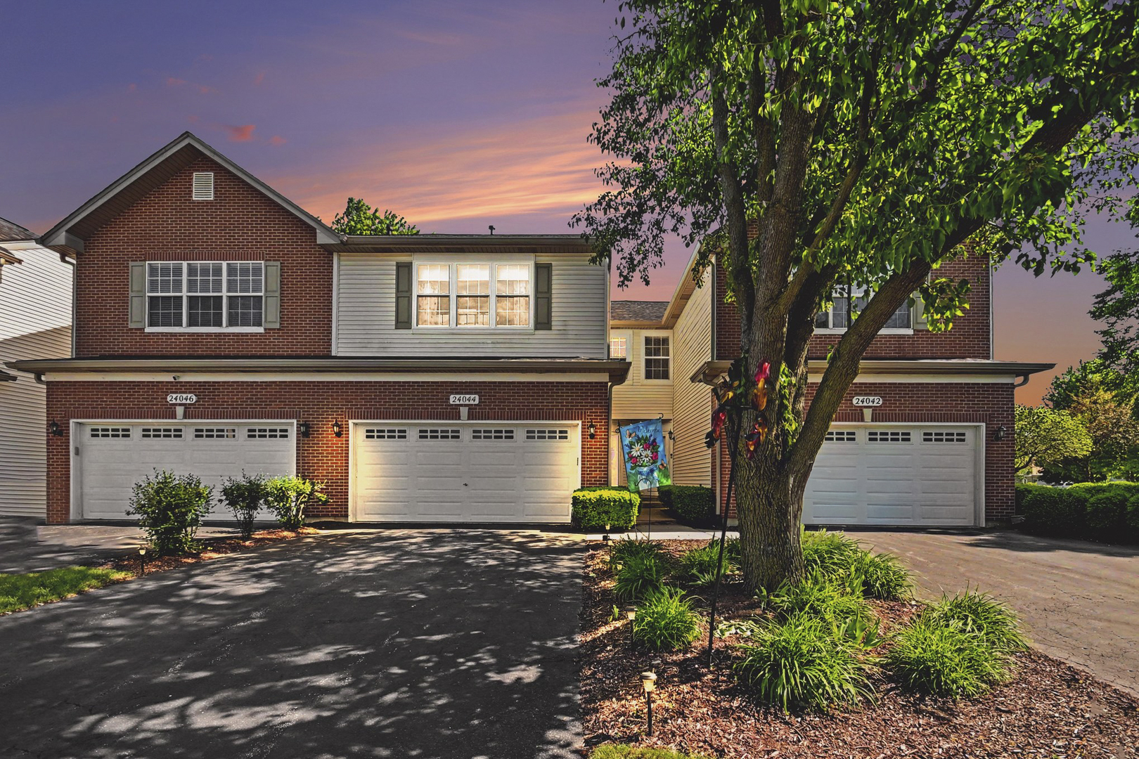 24044 Walnut Circle Plainfield, IL 60585 - Photo 1 of 27