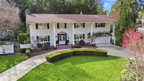 $1,795,000 | 10506 Robin Hood Drive, Edmonds, WA 98020