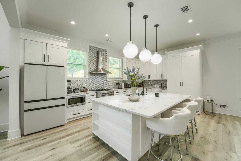 658 Rockbridge Road Northwest Lilburn, GA 30047 - Photo 12 of 29 Gallery Image 12