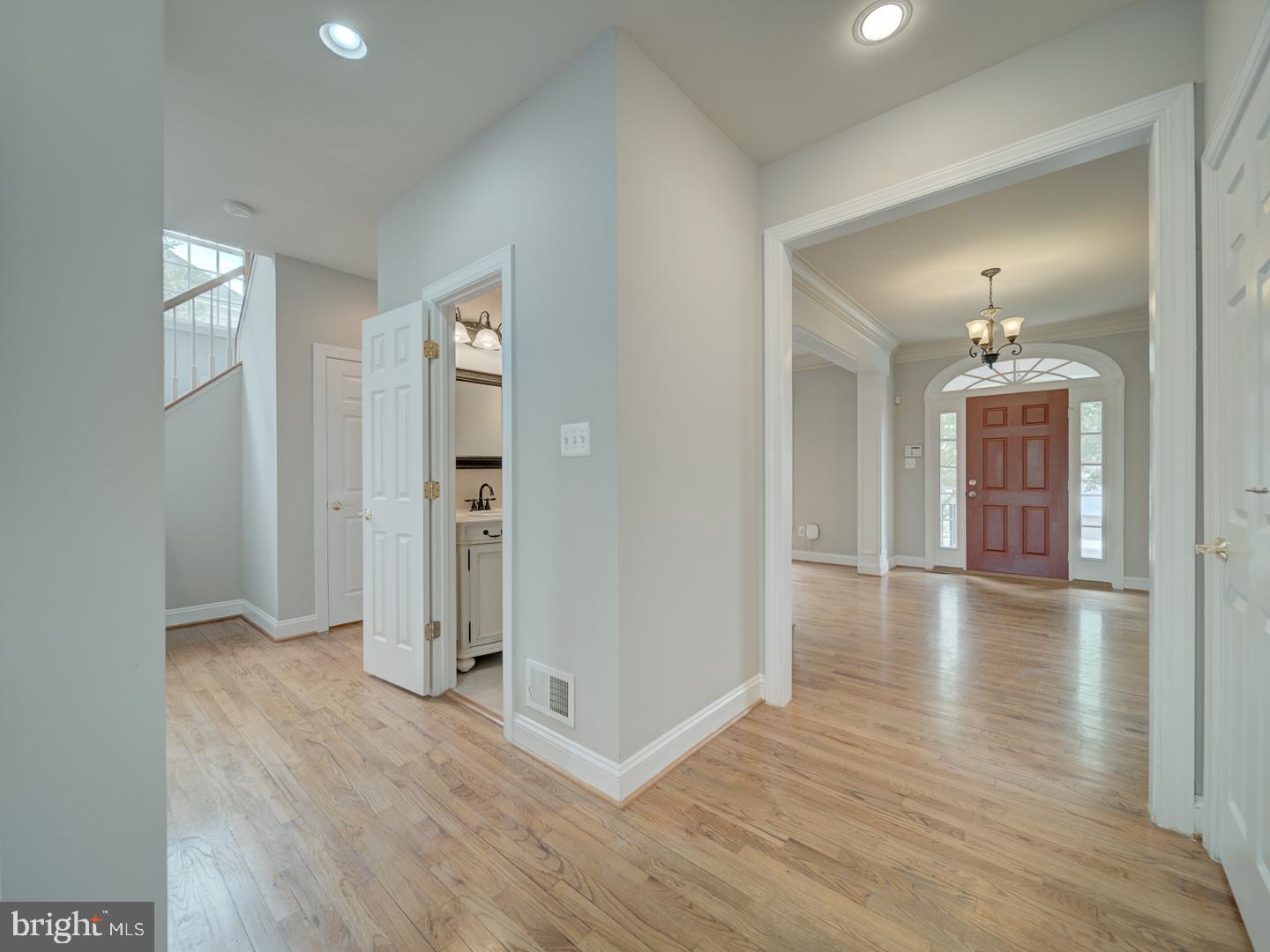 8429 Link Hills Loop Gainesville, VA 20155 - Photo 20 of 102