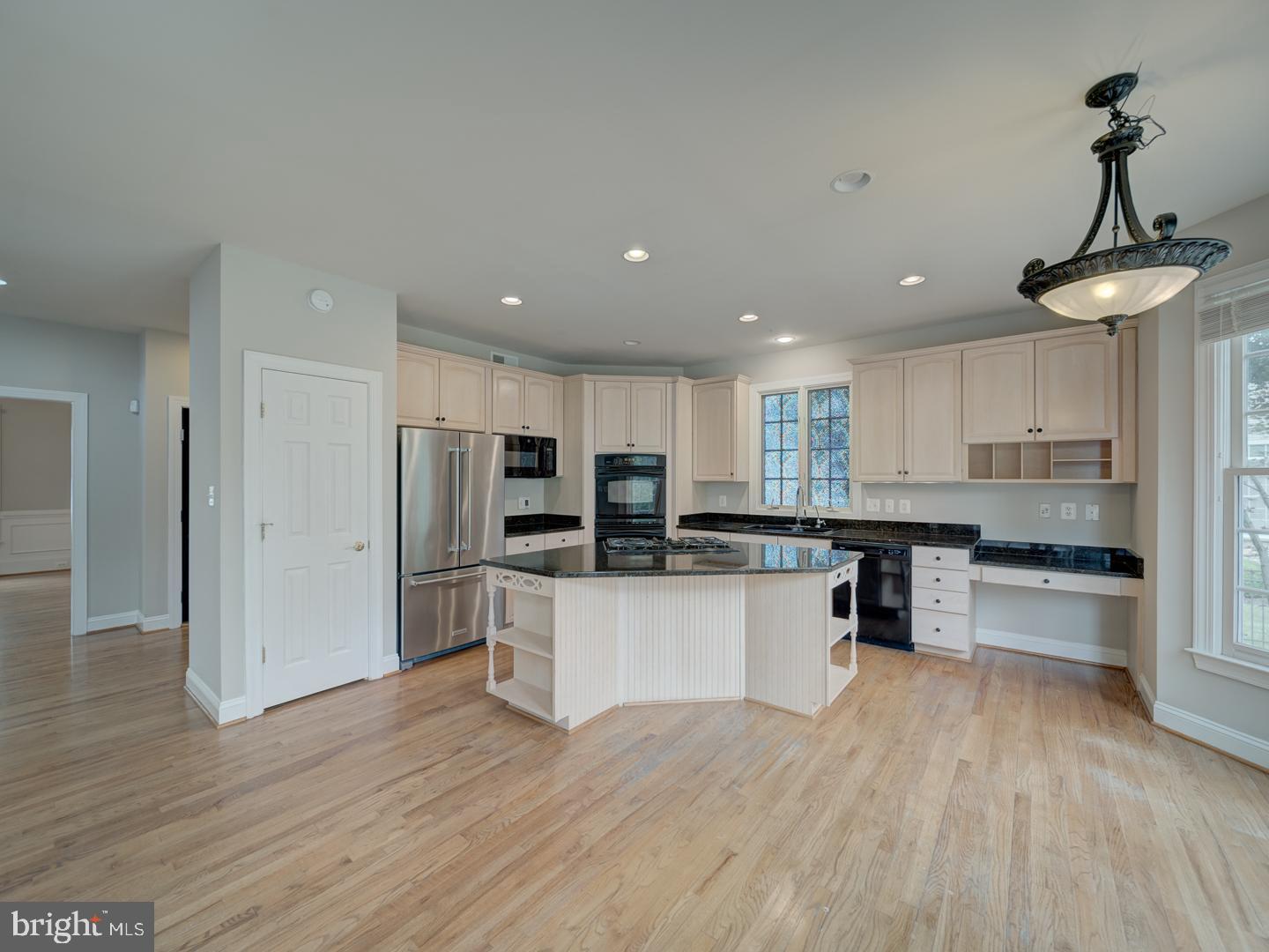 8429 Link Hills Loop Gainesville, VA 20155 - Photo 35 of 102