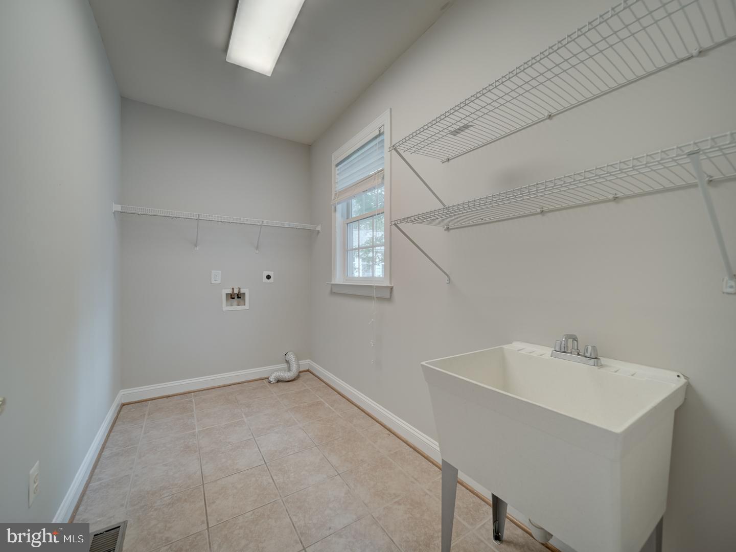 8429 Link Hills Loop Gainesville, VA 20155 - Photo 45 of 102