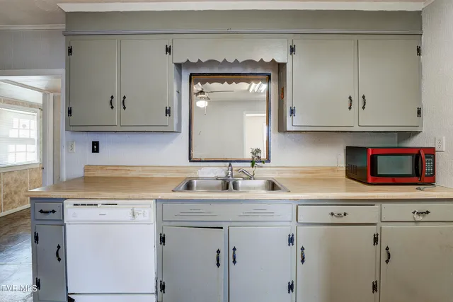 $199,900 | 377 Henson Road, Bristol, TN 37620