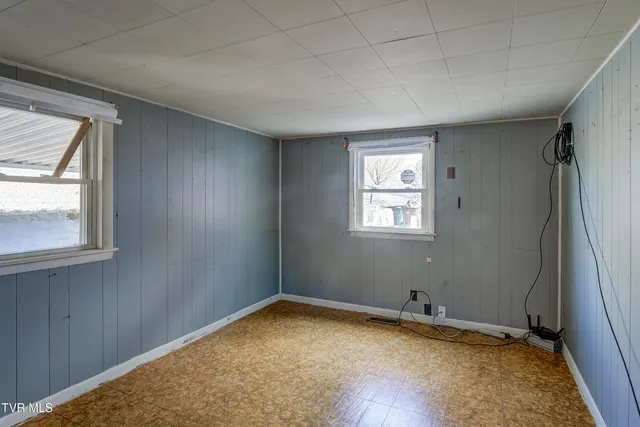 $199,900 | 377 Henson Road, Bristol, TN 37620