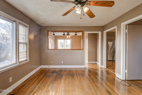 $194,999 | 377 Henson Road, Bristol, TN 37620