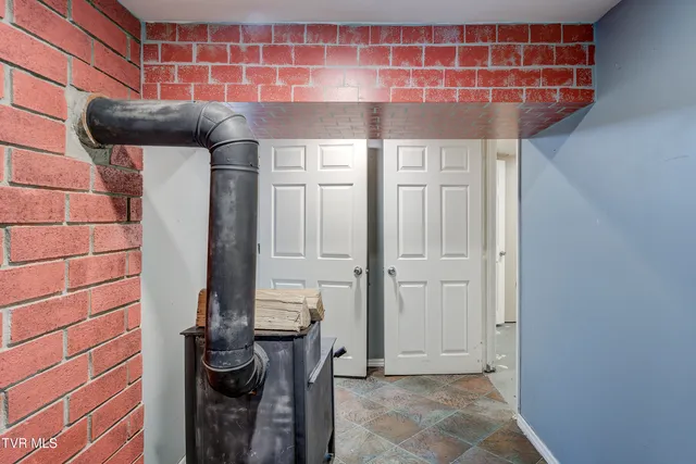 $199,900 | 377 Henson Road, Bristol, TN 37620