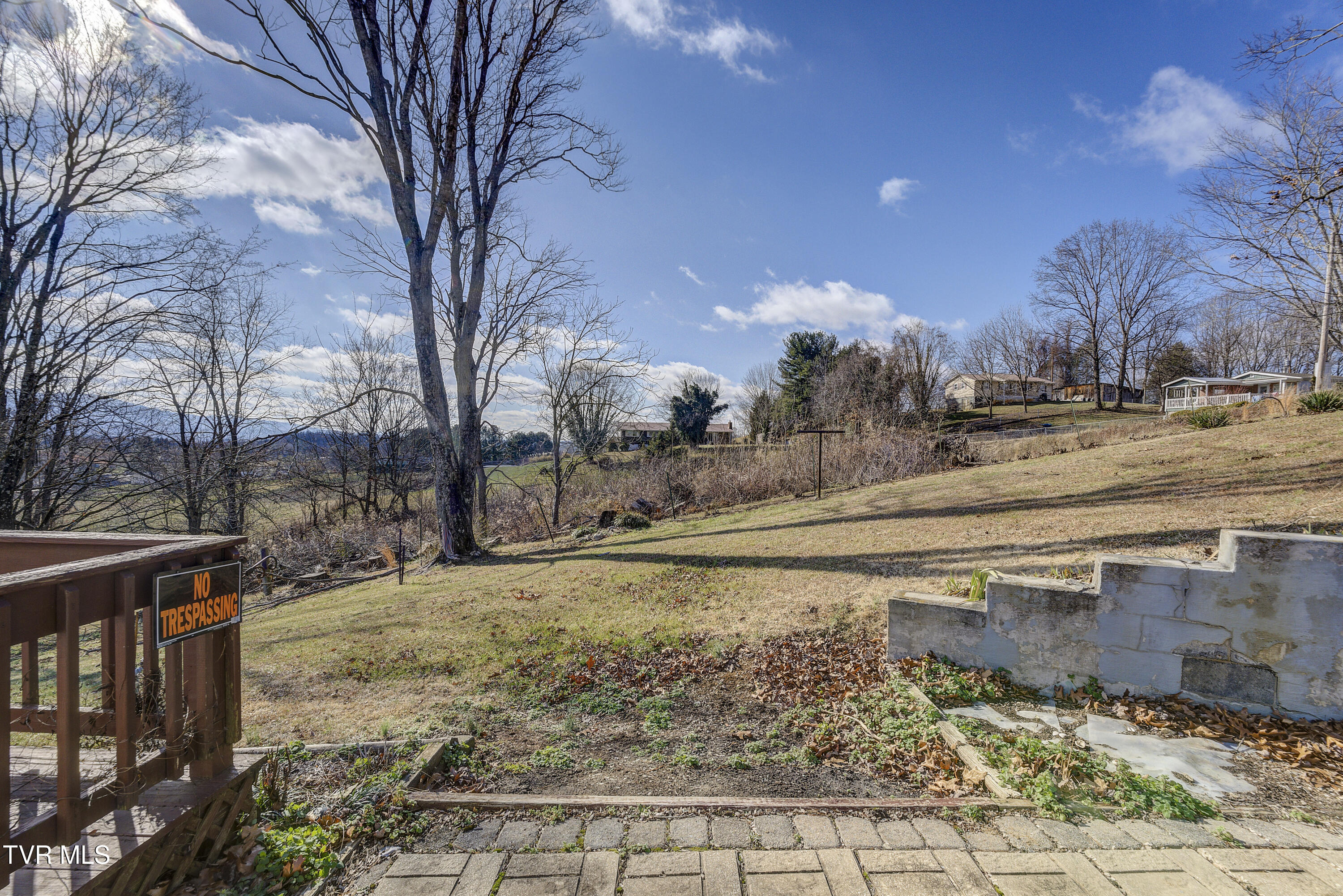 377 Henson Road Bristol, TN 37620 - Photo 39 of 48 Henson-38