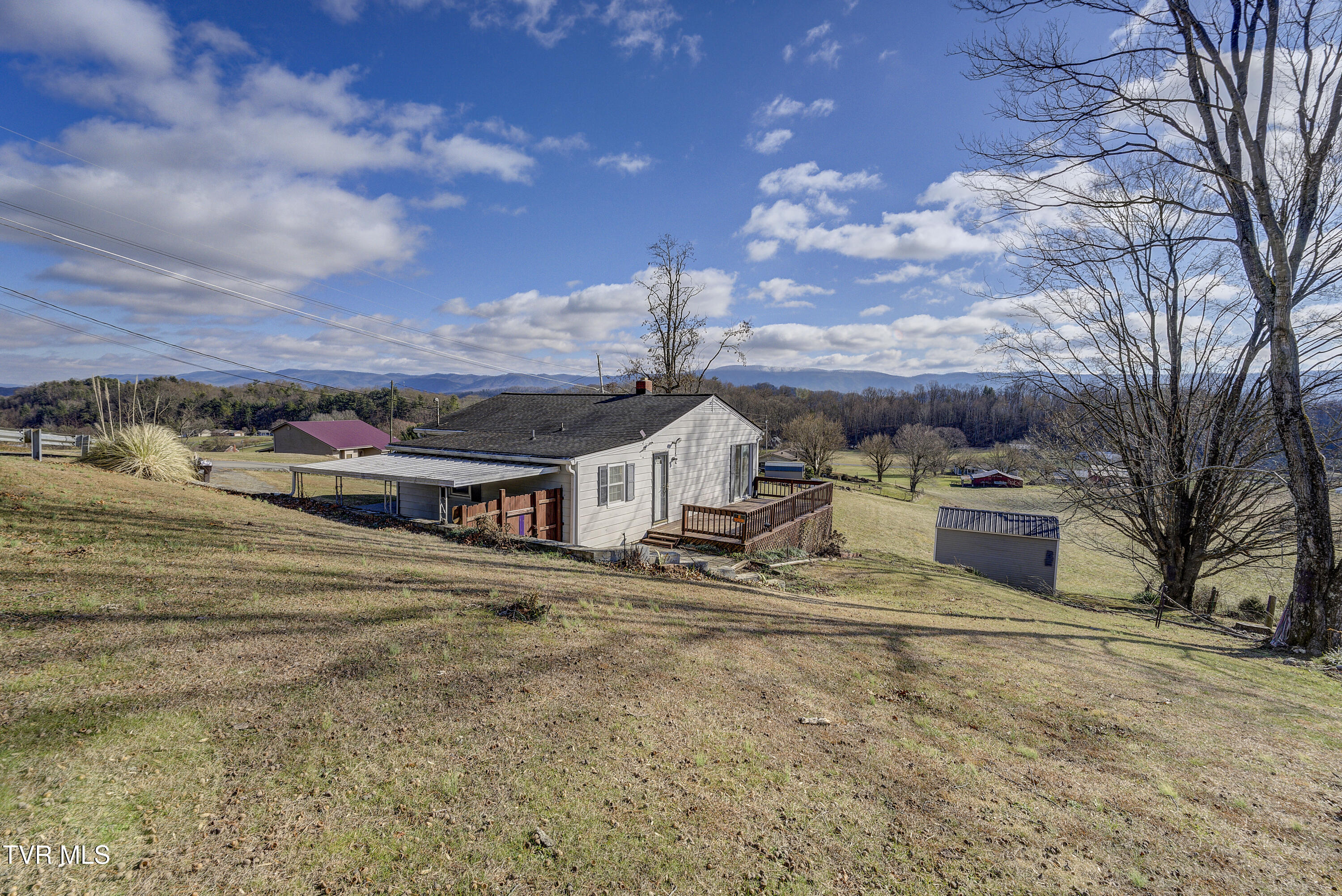 377 Henson Road Bristol, TN 37620 - Photo 41 of 48 Henson-40