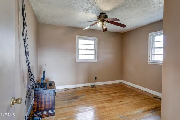 $194,999 | 377 Henson Road, Bristol, TN 37620