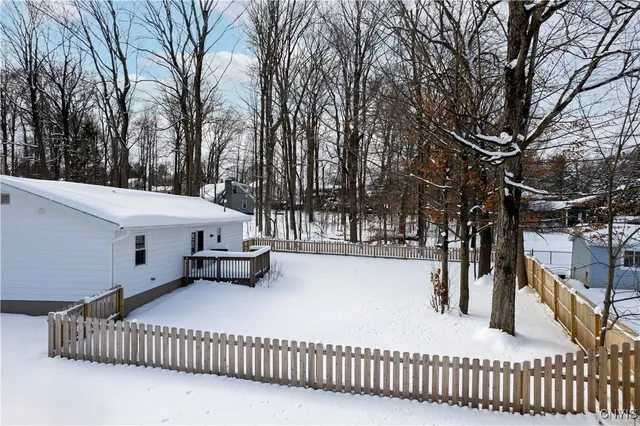 $2,350 | 57 Beechwood Road, New Hartford, NY 13413