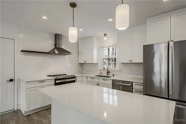 $2,350 | 57 Beechwood Road, New Hartford, NY 13413