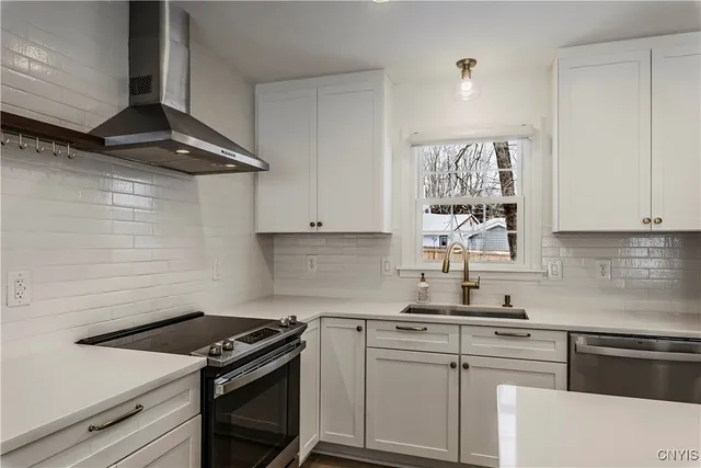 $2,350 | 57 Beechwood Road, New Hartford, NY 13413