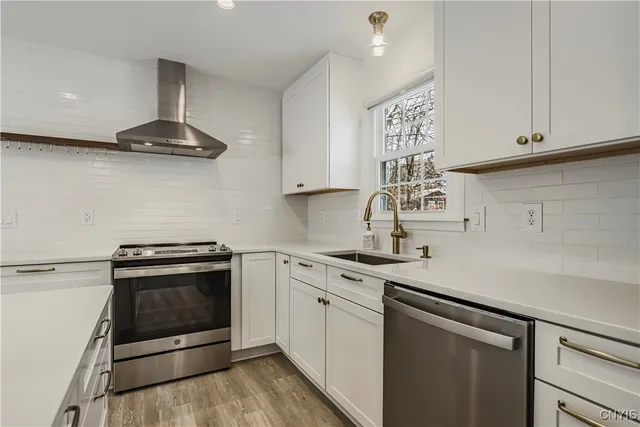 $2,350 | 57 Beechwood Road, New Hartford, NY 13413