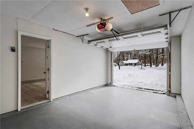 $2,350 | 57 Beechwood Road, New Hartford, NY 13413