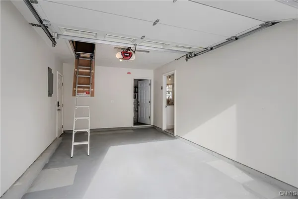 $2,350 | 57 Beechwood Road, New Hartford, NY 13413