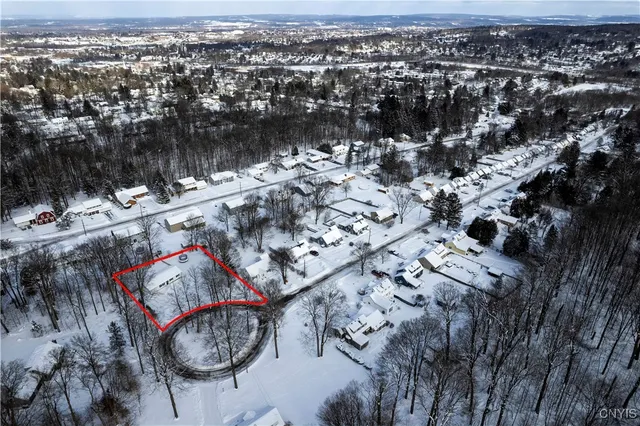 $2,350 | 57 Beechwood Road, New Hartford, NY 13413