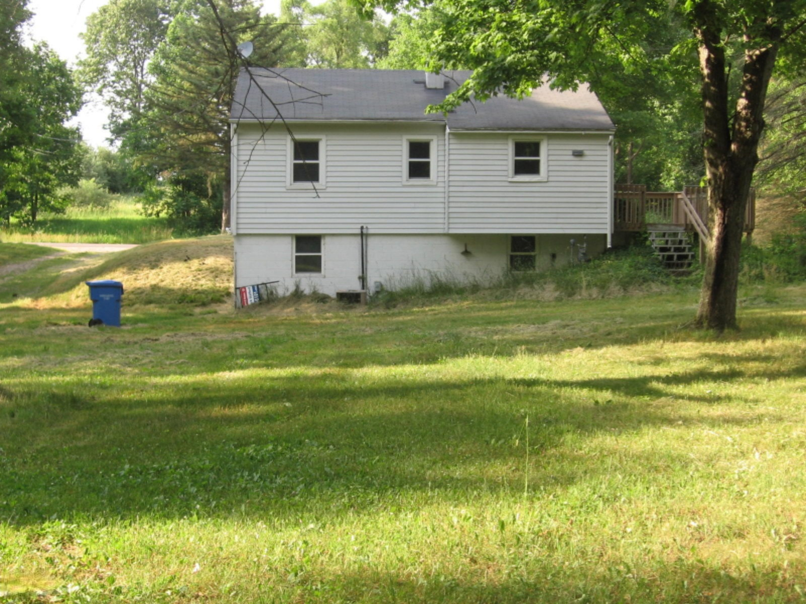 4420 Halbert Road Battle Creek, MI 49017 - Photo 2 of 9 4420 E Halbert005
