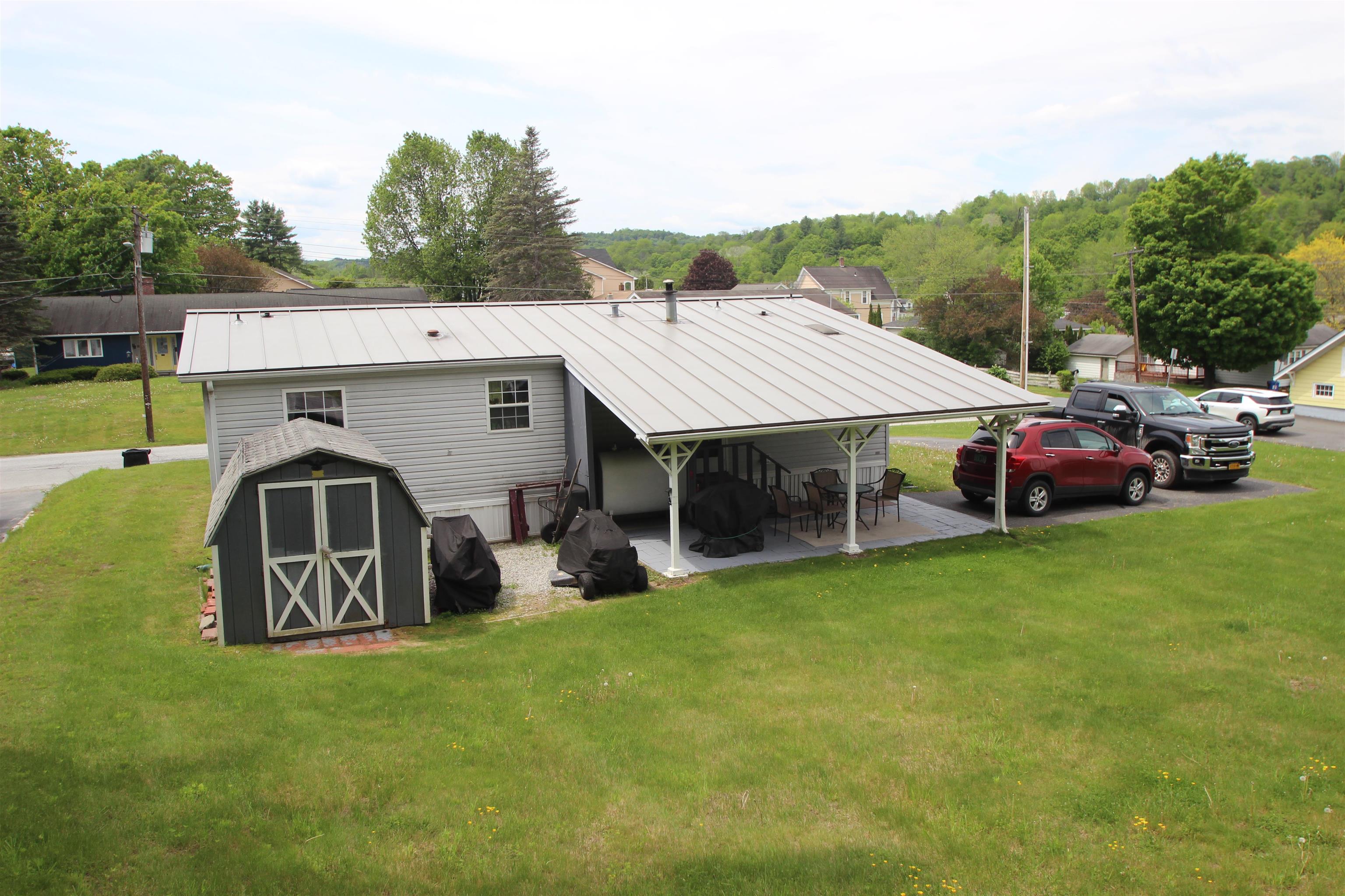 8 East Parkside Terrace Barre, VT 05641 - Photo 12 of 14
