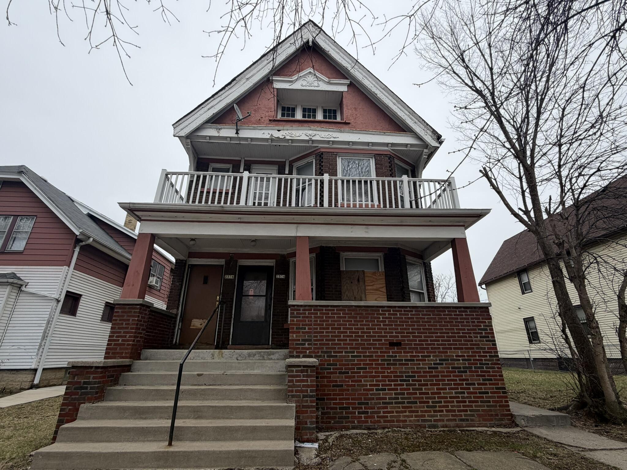 2334 North 9th Street, Unit 2336 Milwaukee, WI 53206 - Photo 1 of 31 IMG_1674