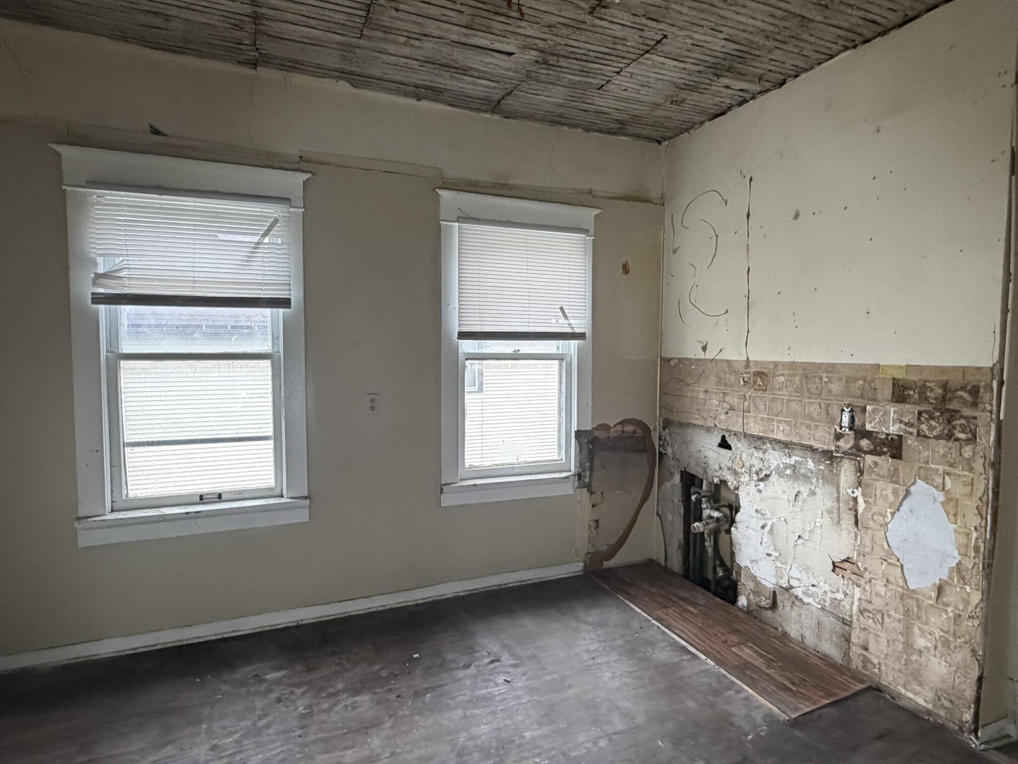 2334 North 9th Street, Unit 2336 Milwaukee, WI 53206 - Photo 24 of 31 4 kitchen