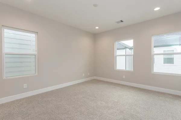 $3,500 | 1439 West 25th Street, Unit B, Houston, TX 77008