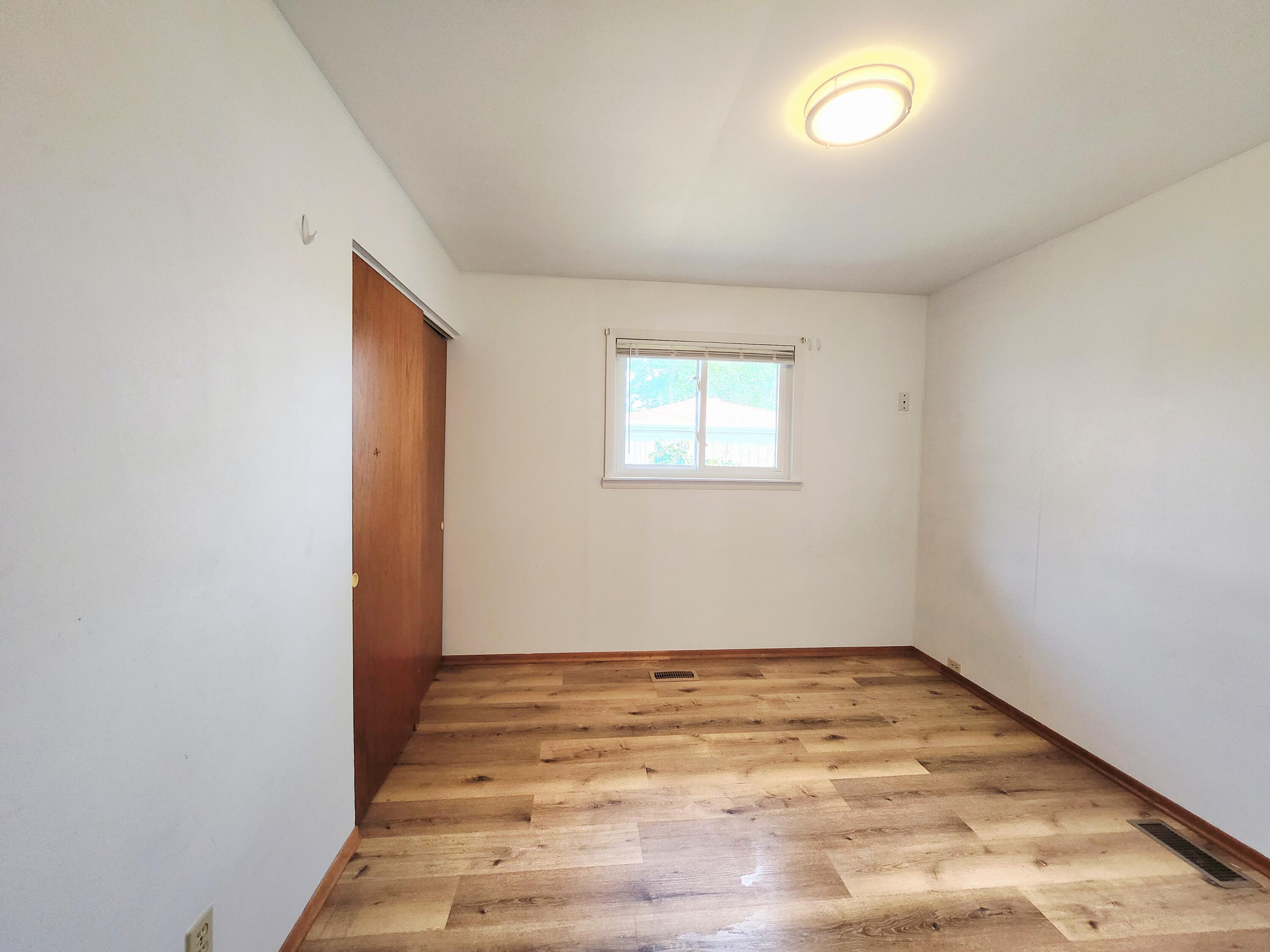 9409 5th Street Highland, IN 46322 - Photo 22 of 37 3000x2250