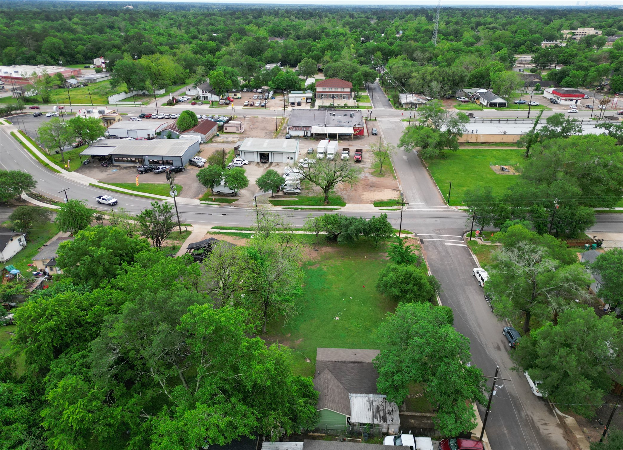 406 East Phillips Street Conroe, TX 77301 - Photo 14 of 20 a view of a lake view
