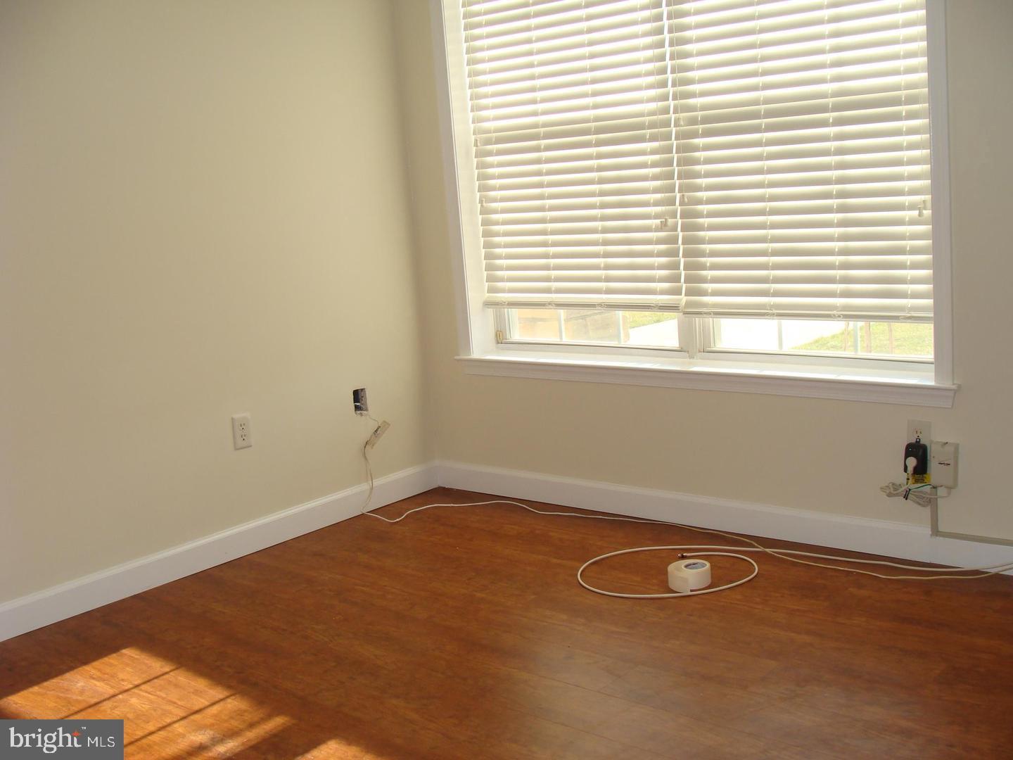 52 Kyle Way Ewing, NJ 08628 - Photo 17 of 27