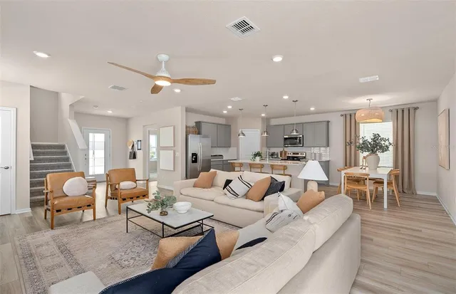 $437,990 | 2124 Mossy Vine Avenue, St. Cloud, FL 34771