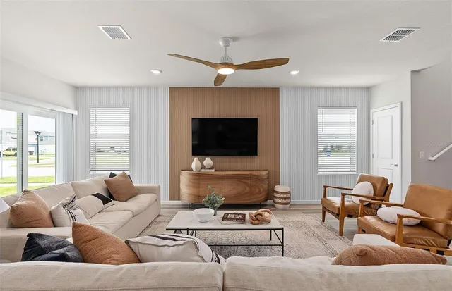 $437,990 | 2124 Mossy Vine Avenue, St. Cloud, FL 34771