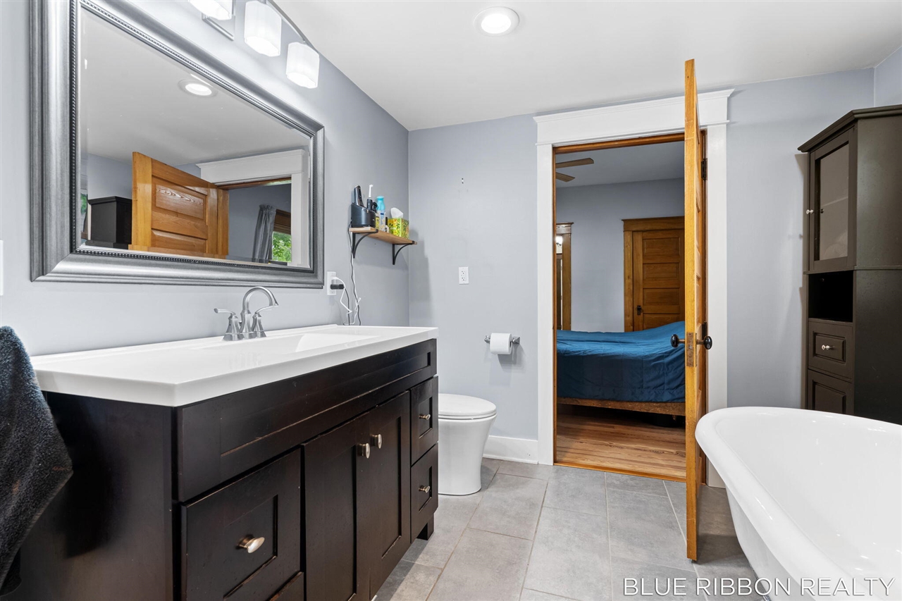 130 West Cherry Street Wayland, MI 49348 - Photo 19 of 63