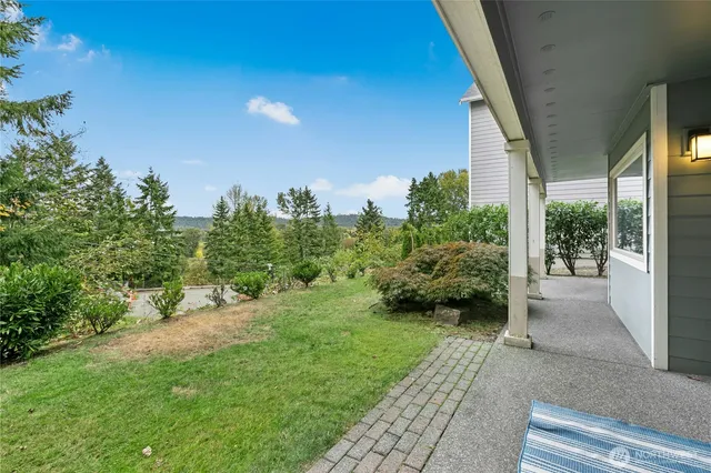 a view of a garden with pathway