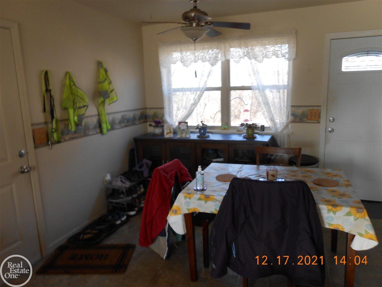 7771 Lakeshore Road Lexington, MI 48450 - Photo 15 of 22 50062660-15.JPG