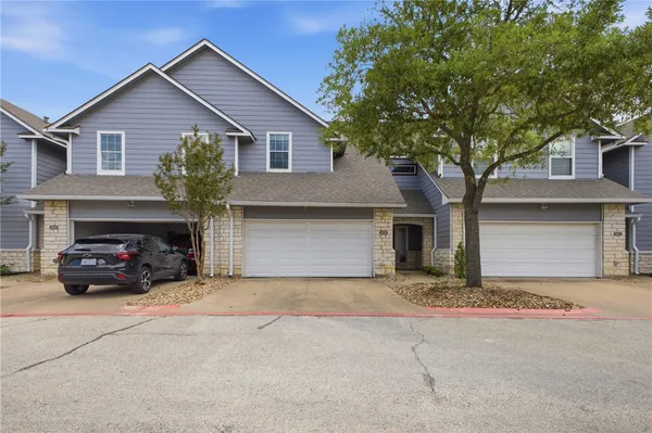 $229,900 | 1215 Canyon Creek Circle, College Station, TX 77840
