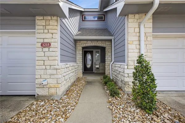 $229,900 | 1215 Canyon Creek Circle, College Station, TX 77840