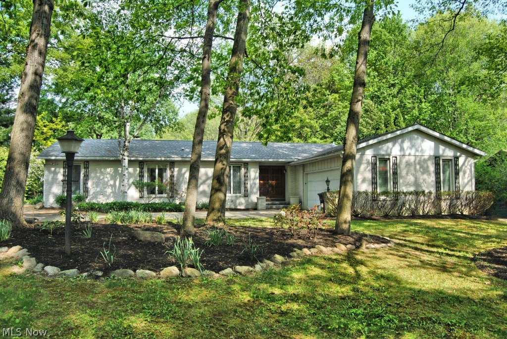 513 Somerset Road Akron, OH 44313 - Photo 1 of 24