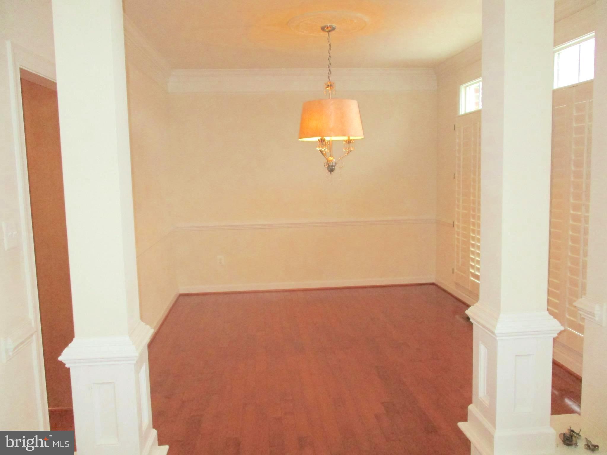 749 Pearson Point Annapolis, MD 21401 - Photo 12 of 30 Dining Room
