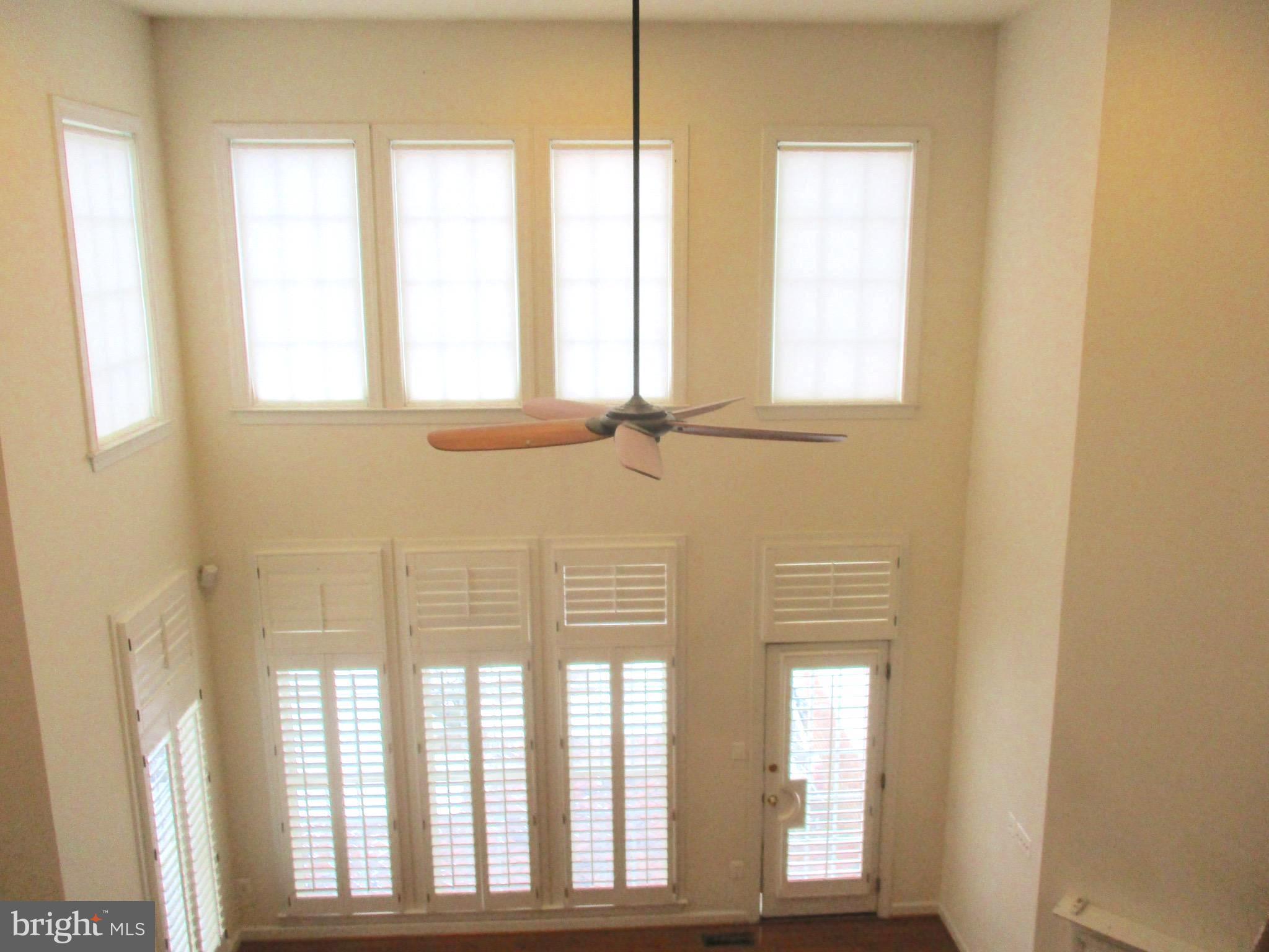 749 Pearson Point Annapolis, MD 21401 - Photo 14 of 30 Family Room