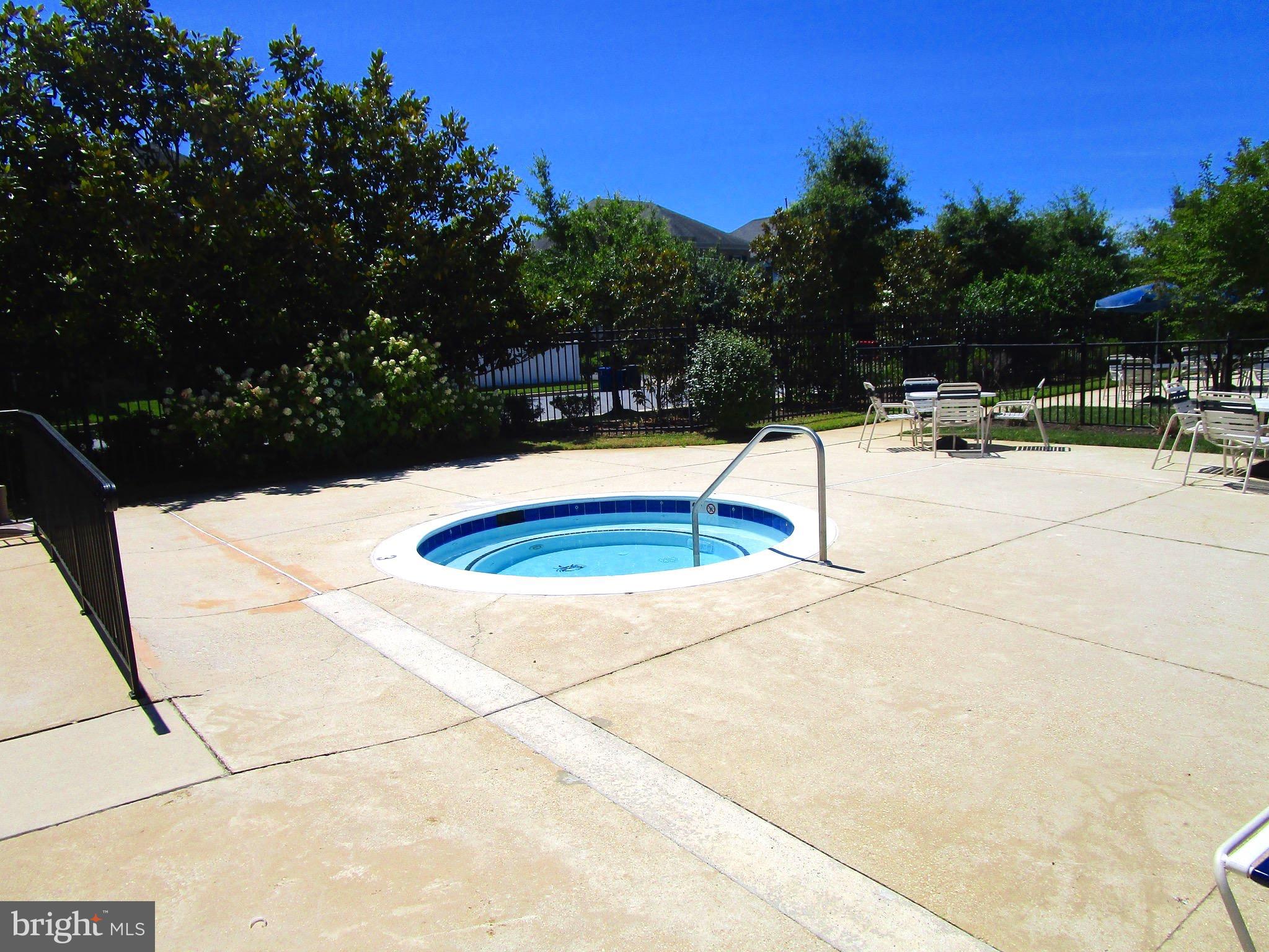 749 Pearson Point Annapolis, MD 21401 - Photo 23 of 30 Community Spa and pools