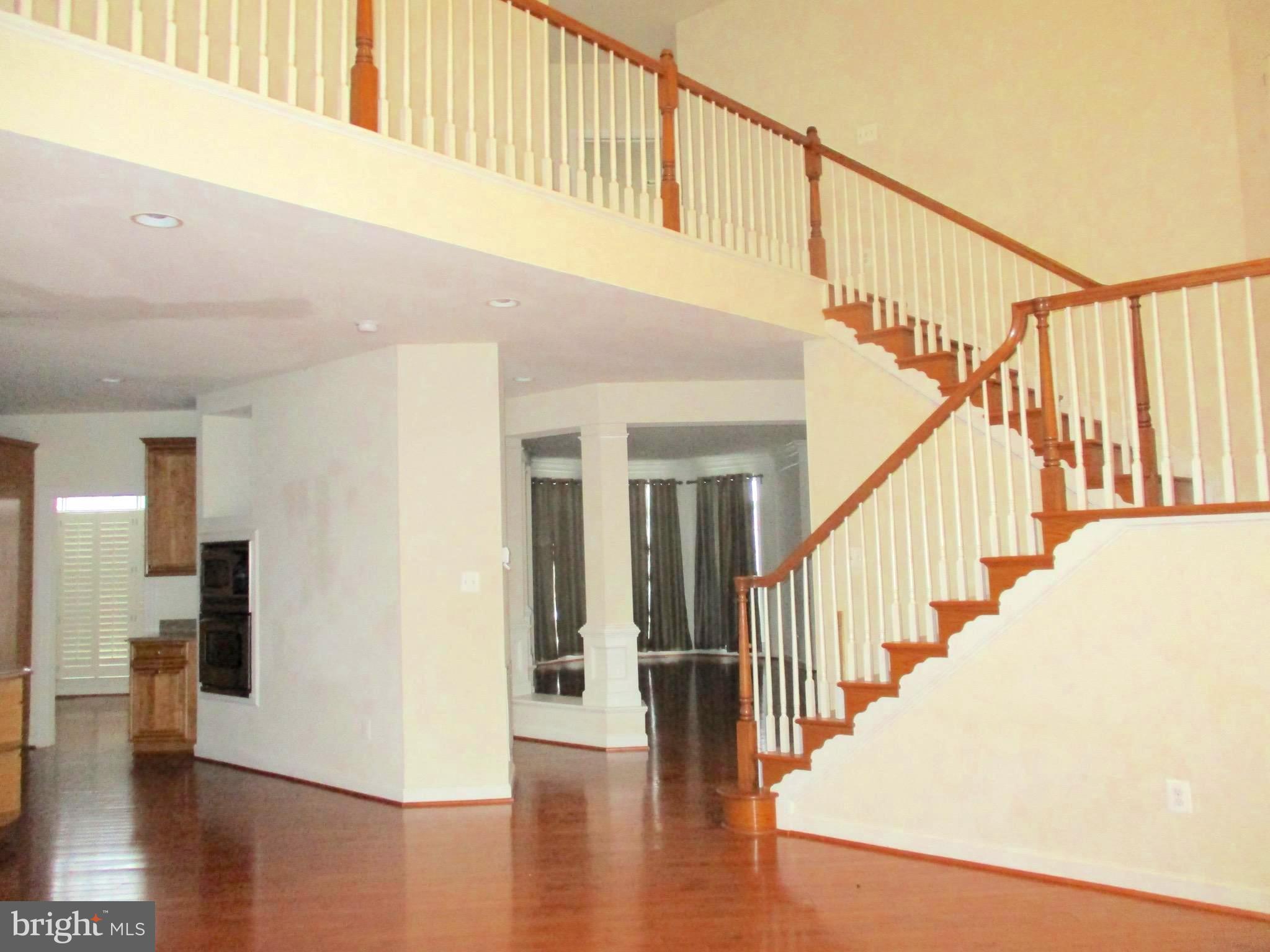 749 Pearson Point Annapolis, MD 21401 - Photo 5 of 30 Interior (General)