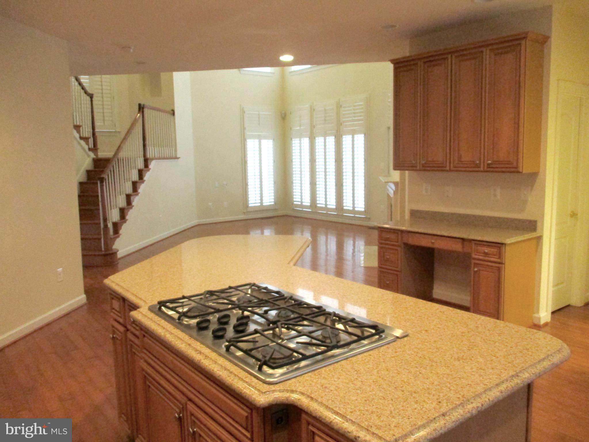 749 Pearson Point Annapolis, MD 21401 - Photo 10 of 30 Kitchen