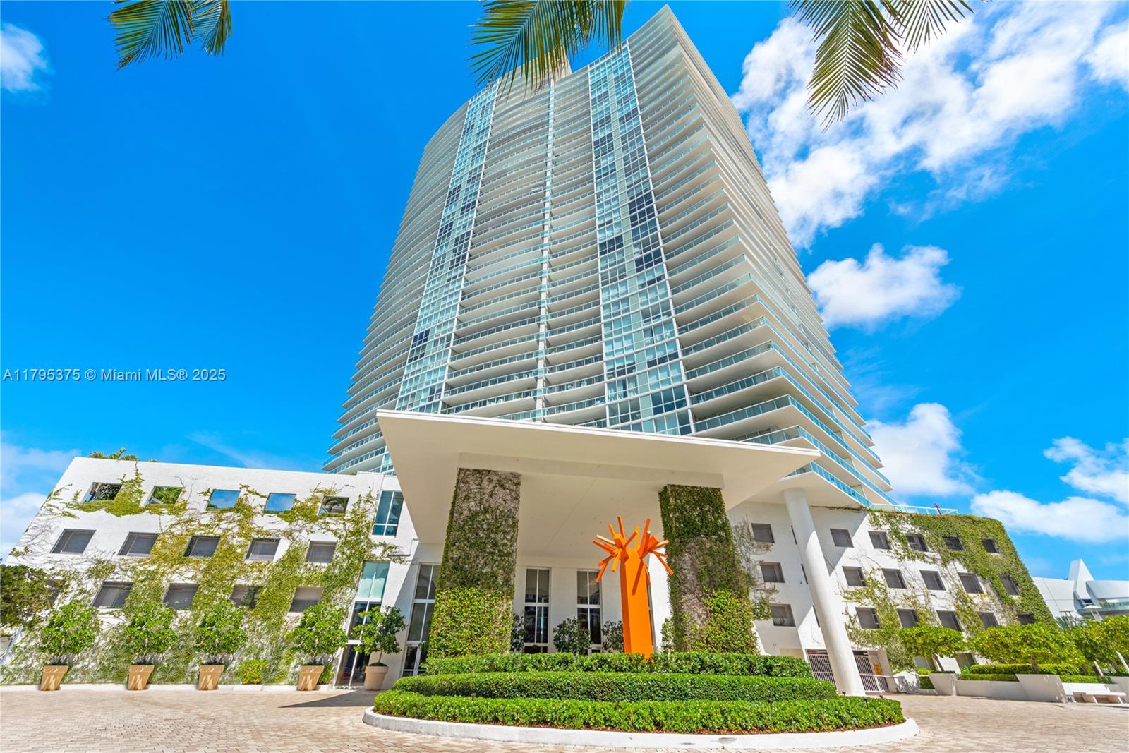 450 Alton Road, Unit 2303 Miami Beach, FL 33139 - Photo 29 of 51 a view of a large building
