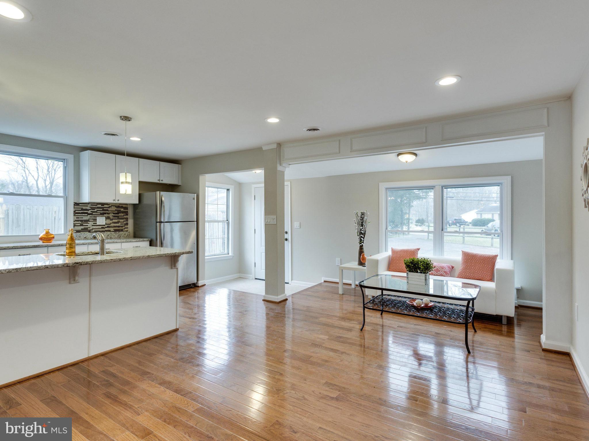 10907 Old Fort Road Fort Washington, MD 20744 - Photo 4 of 16 Interior (General)