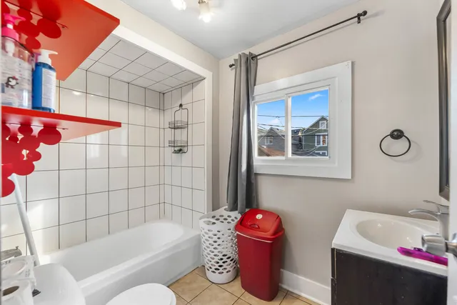 $380,000 | 1641 North Kedzie Avenue, Chicago, IL 60647