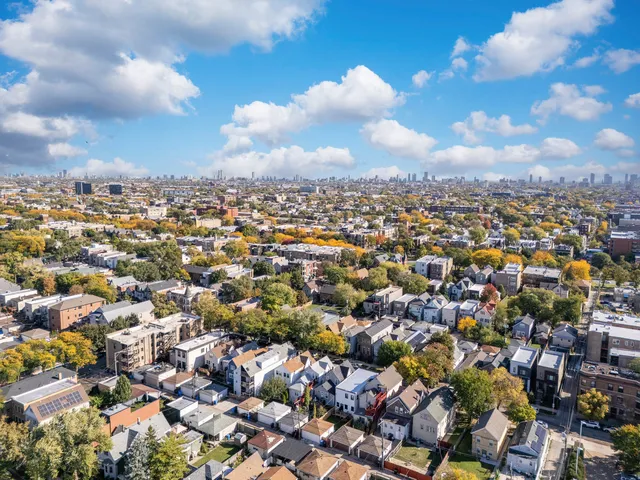 $380,000 | 1641 North Kedzie Avenue, Chicago, IL 60647